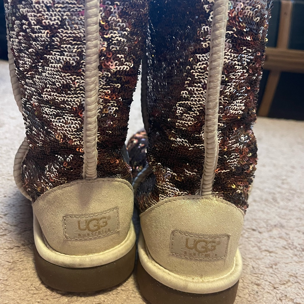 Ugg Boot With Sequin